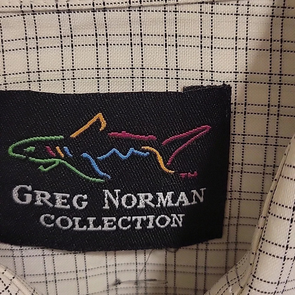Greg Norman Men's Button Down Dress Shirt Size Medium - Picture 2 of 5